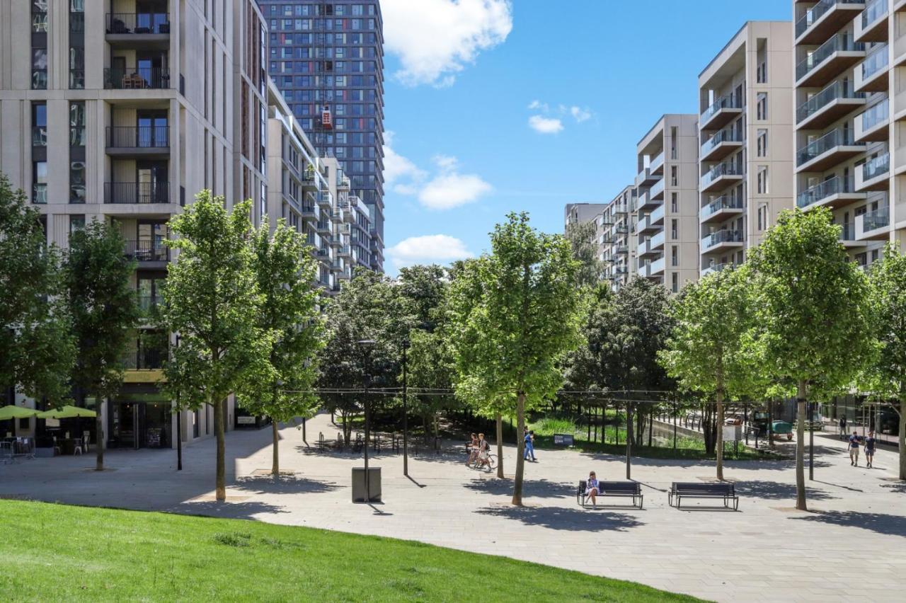 Ellie N Conys 3 Bedroom Apartment With 2 Bathrooms, An Ensuite, Kitchen And Balcony In Stratford Westfield London Exterior photo